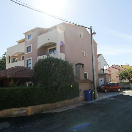 Apartments Lili Биоград на Мору Екстериор снимка
