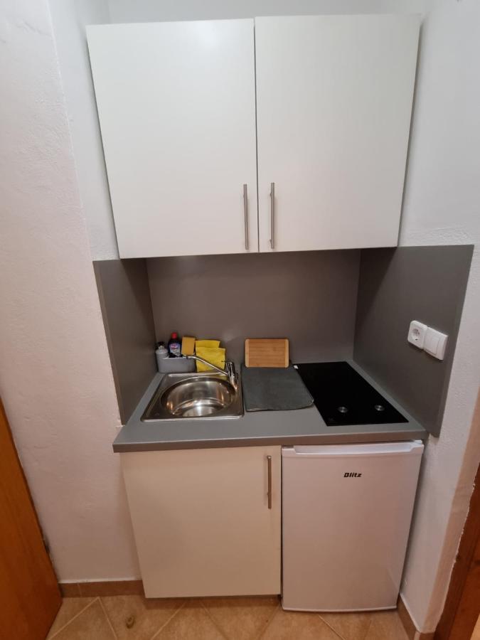 Apartments Lili Биоград на Мору Екстериор снимка
