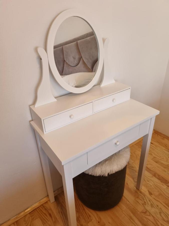 Apartments Lili Биоград на Мору Екстериор снимка