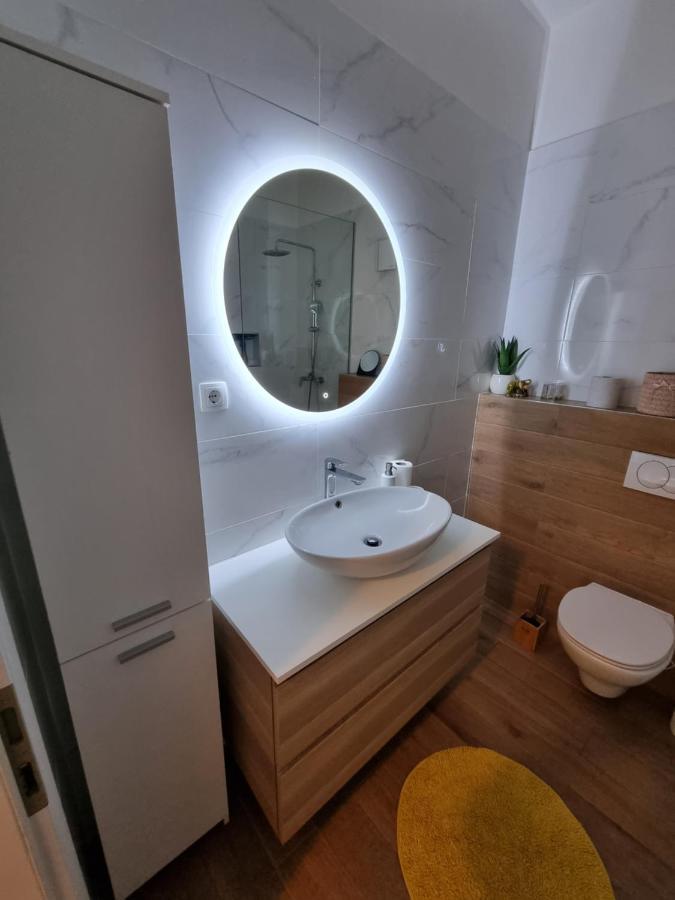 Apartments Lili Биоград на Мору Екстериор снимка